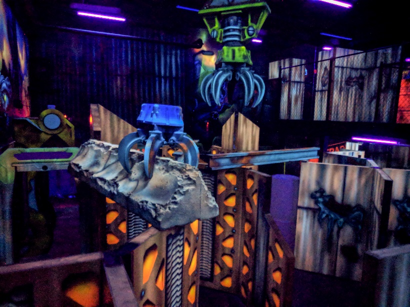 Laser tag arena